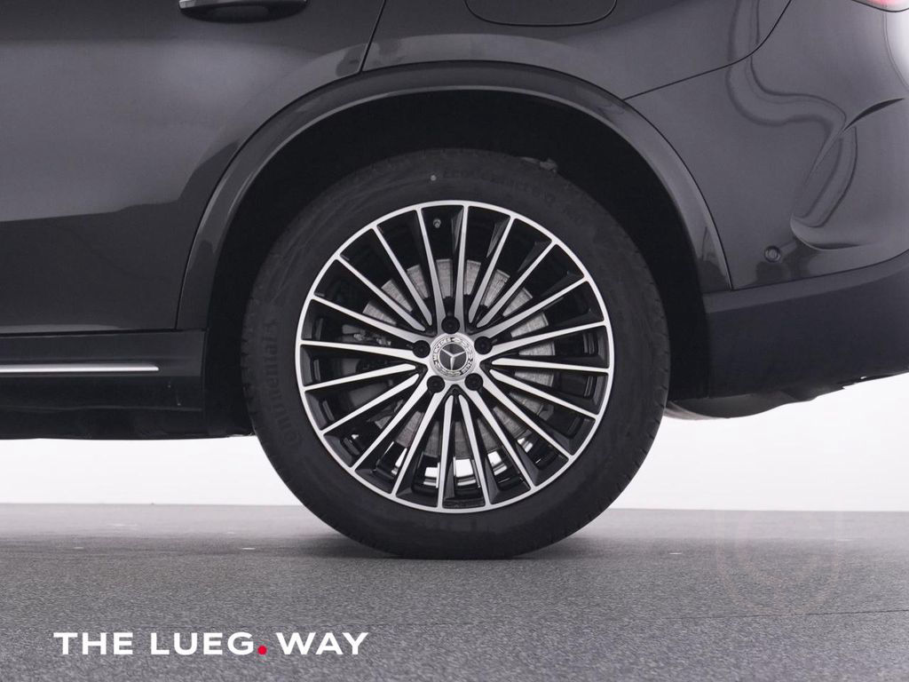 Mercedes-Benz GLC 300 e 4M AMG+MBUX+DLight+AHK+Mem+Keyl+20+360