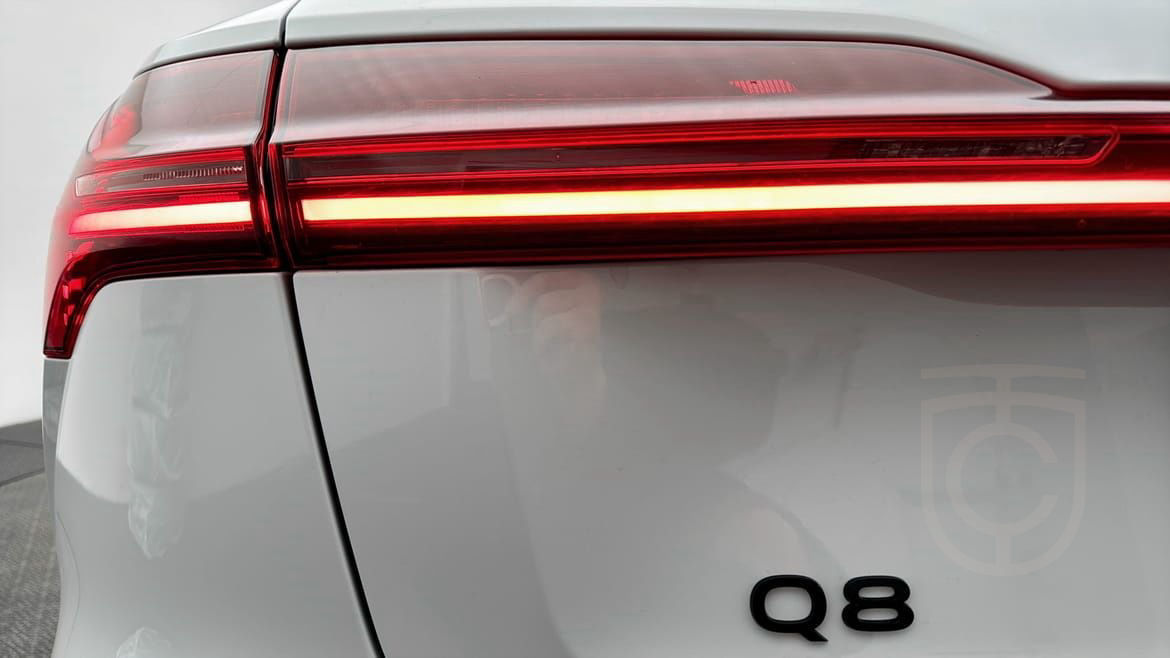 Audi Q8 55 e-tron quattro Selection Panorama