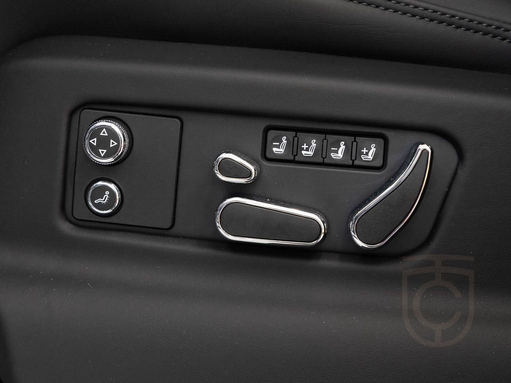 Bentley Bentayga V8 von BENTLEY MANNHEIM