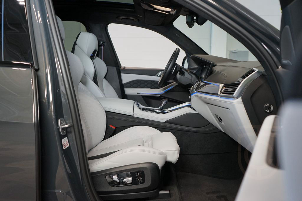 BMW X5 M COMP*MASSAGE*PANO*WARRANTY*85.785€ NETTO