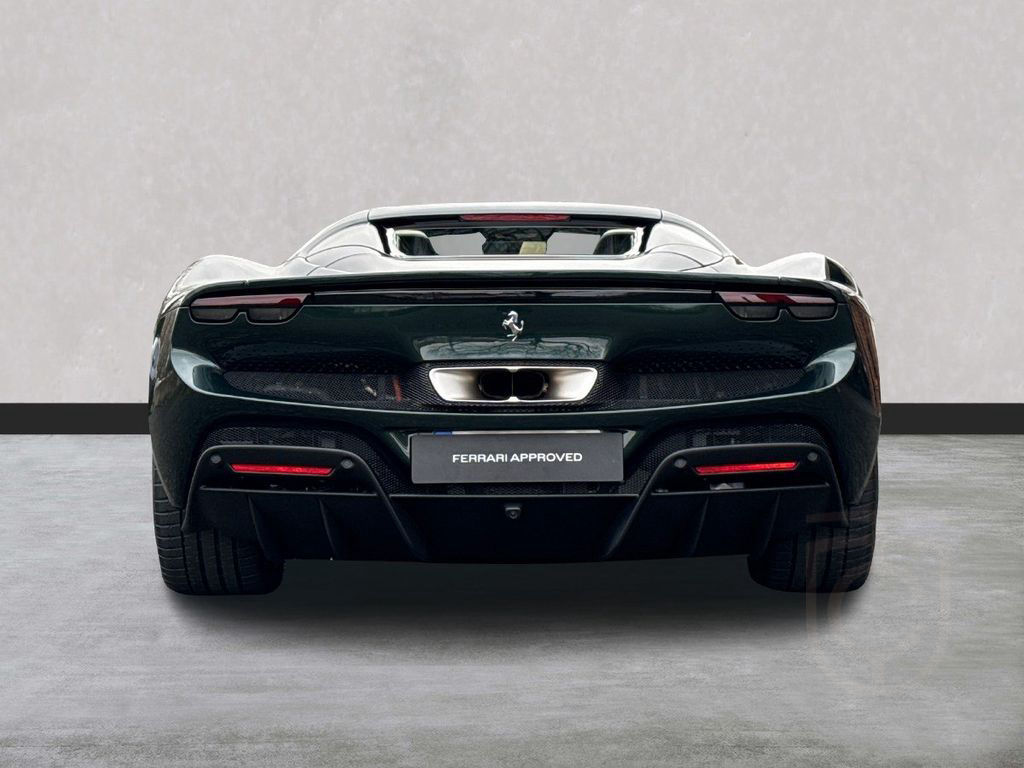 Ferrari 296 GTS 40.000€ an Optionals