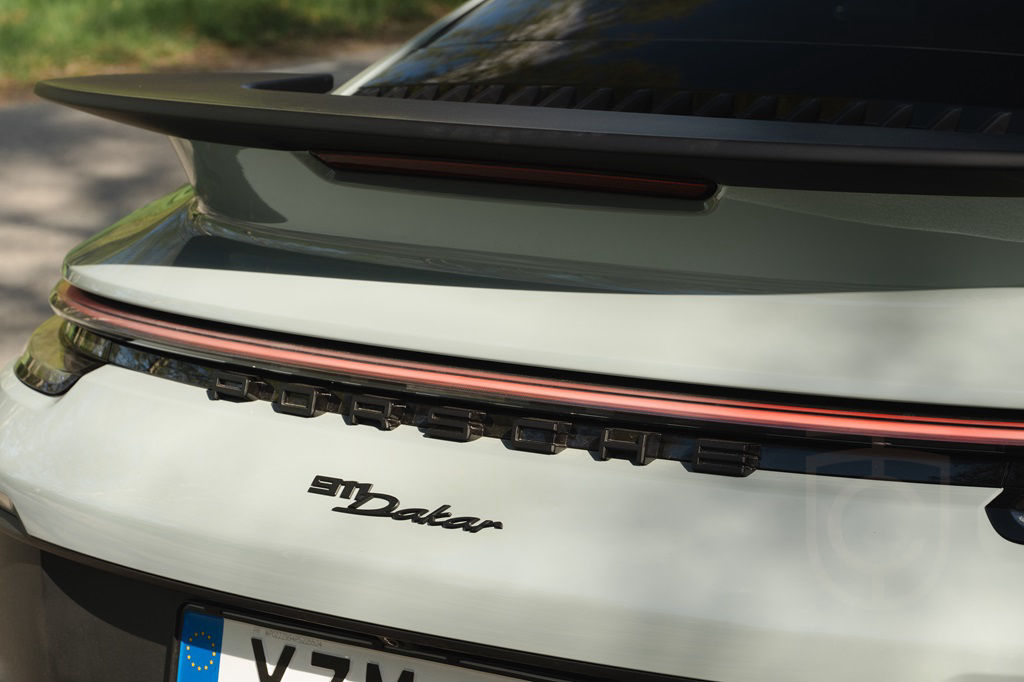 Porsche 911 Dakar