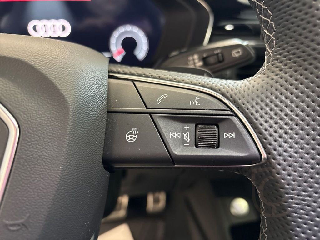 Audi A4 Avant QuattroTFSI S-line competition plus