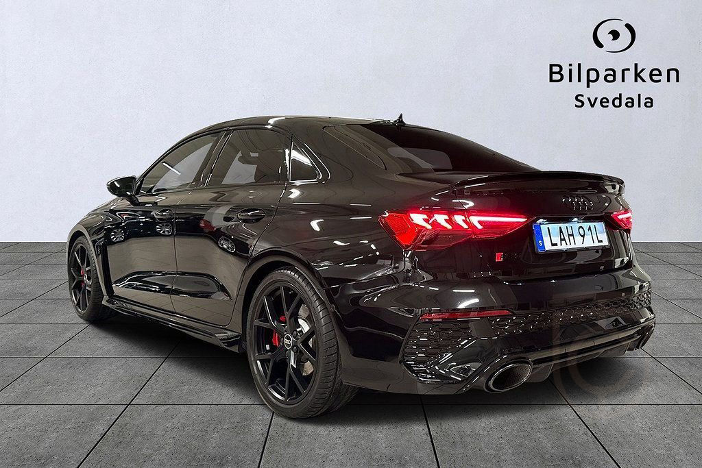 Audi RS3 Sedan RS-Designpaket Plus B&O 360kamera Pano