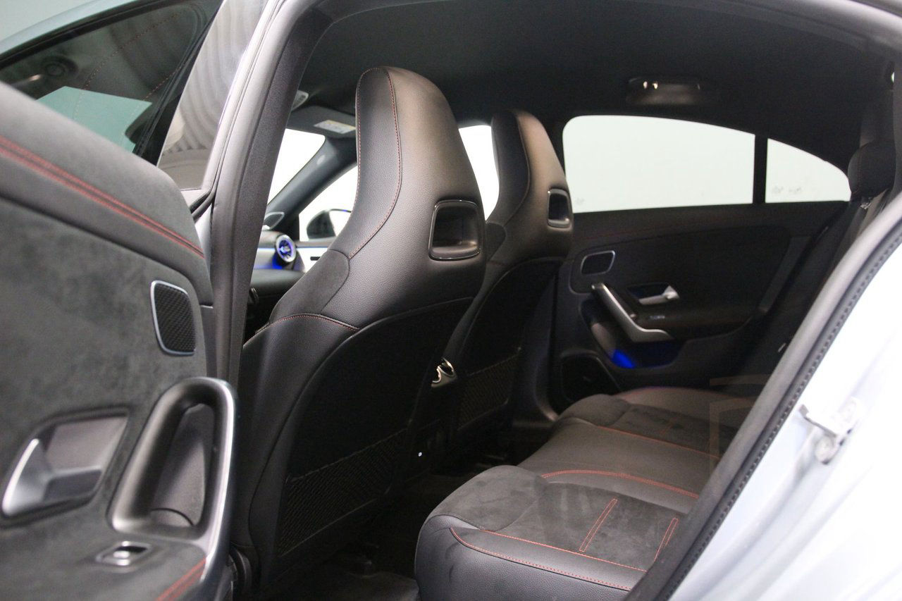 Mercedes-Benz CLA 250 e Coupé AMG Line Night Burmester 360°