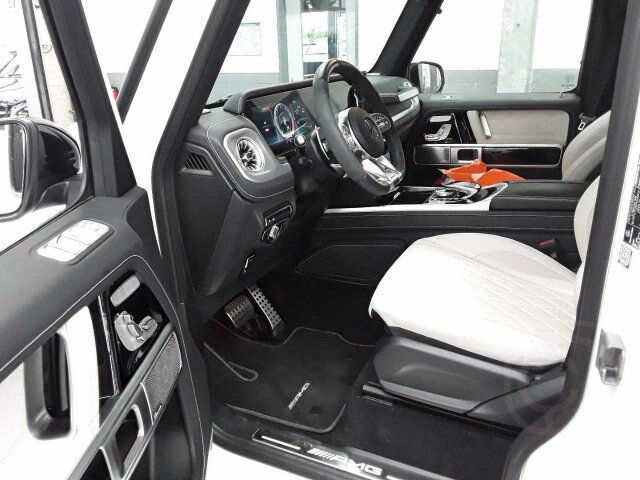Mercedes-Benz G 63 Superior DISTRO Massage GSD Night DWA Burme