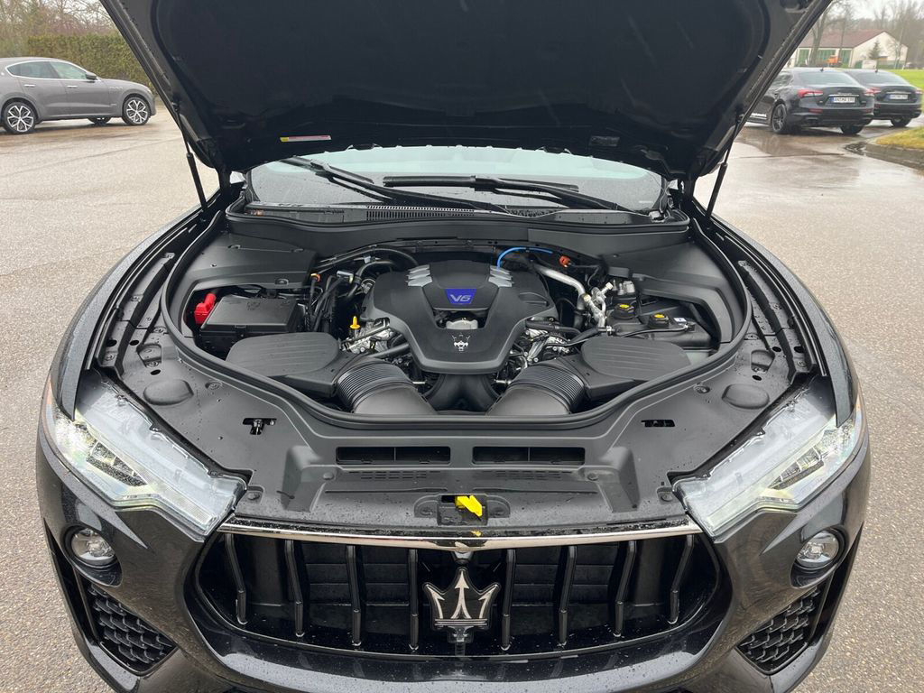 Maserati Levante Modena Ultima MY24 PANORAMADACH+360°-KAM