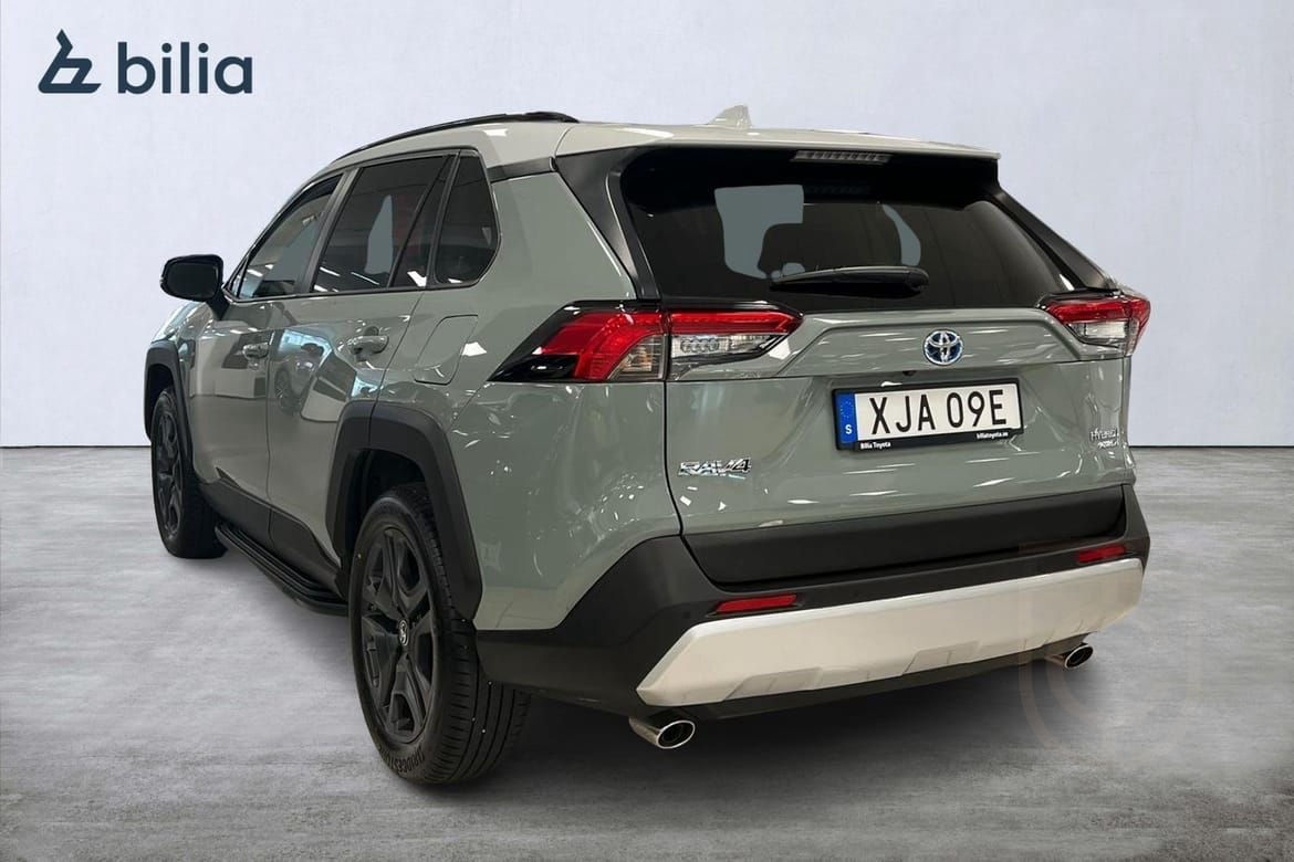 Toyota RAV4 Hybrid AWD-i ADVENTURE 2,5 BI-TONE