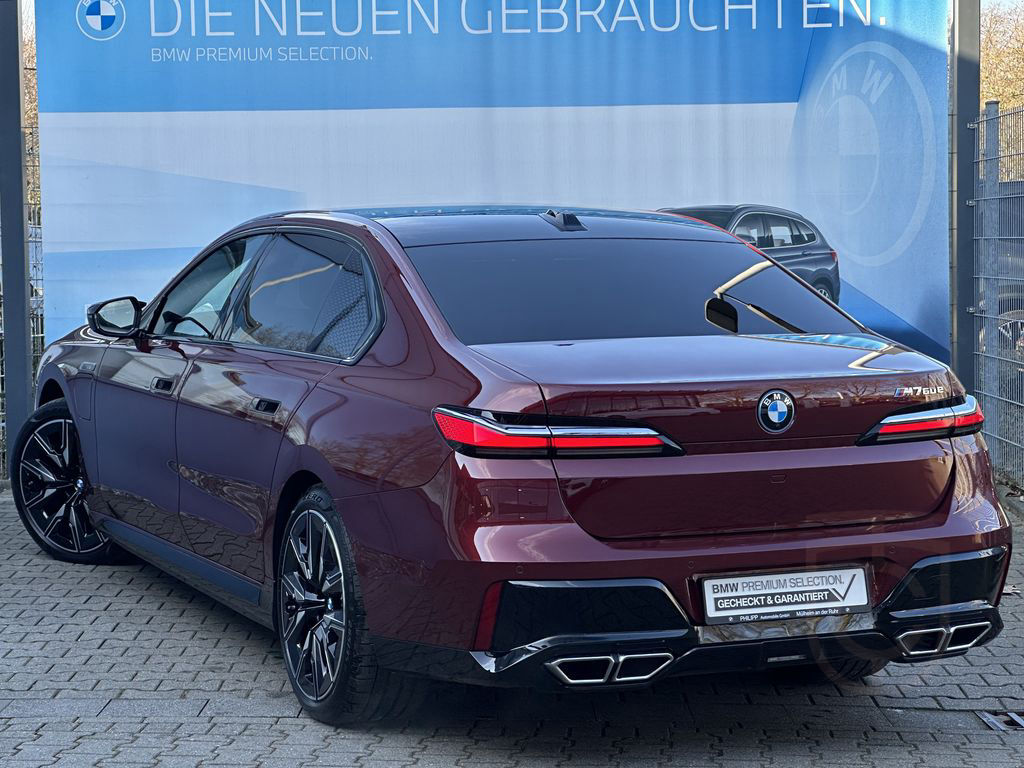 BMW M760e xDrive M Sport Autobahnas Autm.Tür Massage