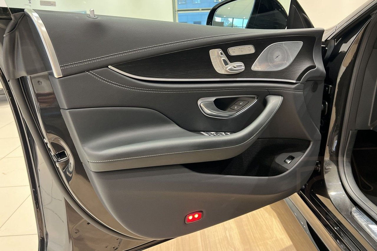 Mercedes-Benz AMG GT 4 43 4MATIC+