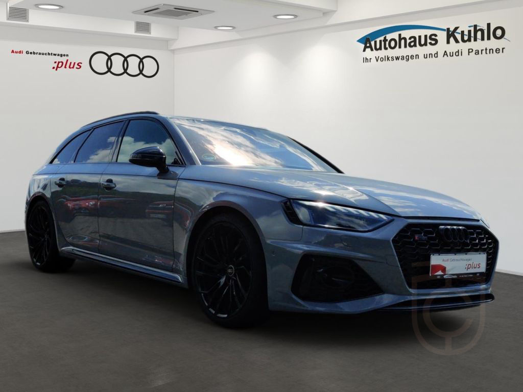 Audi RS4 Avant RS-Design-Paket, RS-Komfortpaket, DRC,