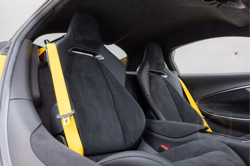 McLaren Artura 3.0 V6 Plug-in | 680pk | Volcano Yellow |
