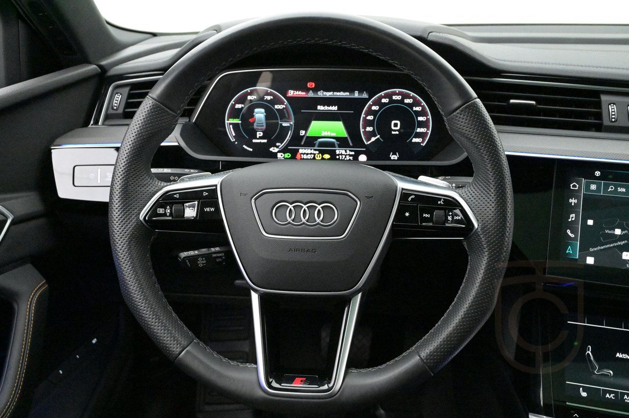 Audi E-Tron Sportback 55 quattro S-line Pano 360