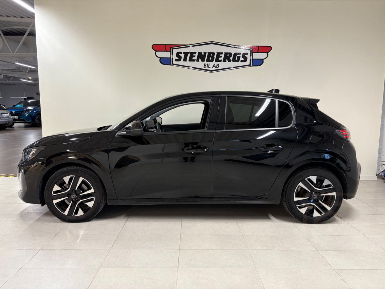 Peugeot 208 ALLURE 1.2 PT100 360kamera