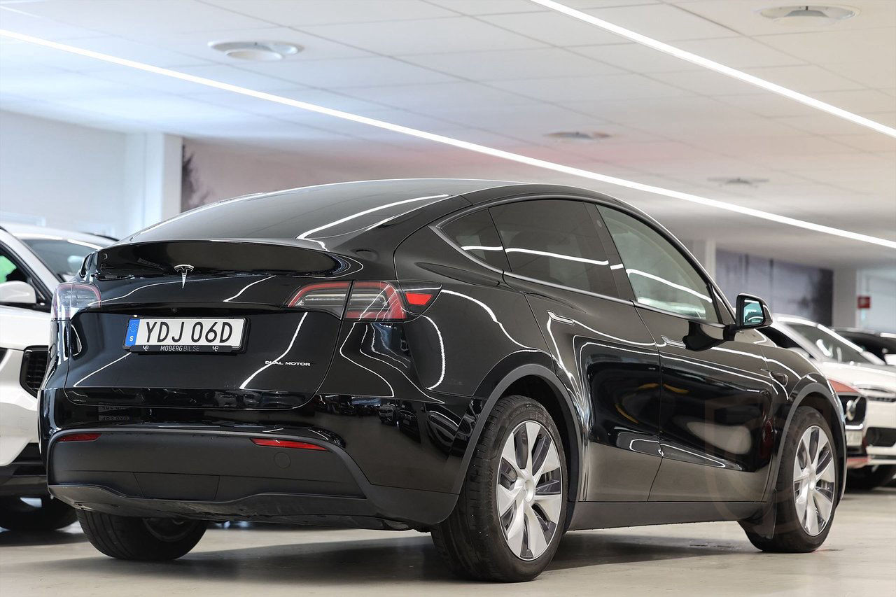 Tesla Model Y Long Range AWD