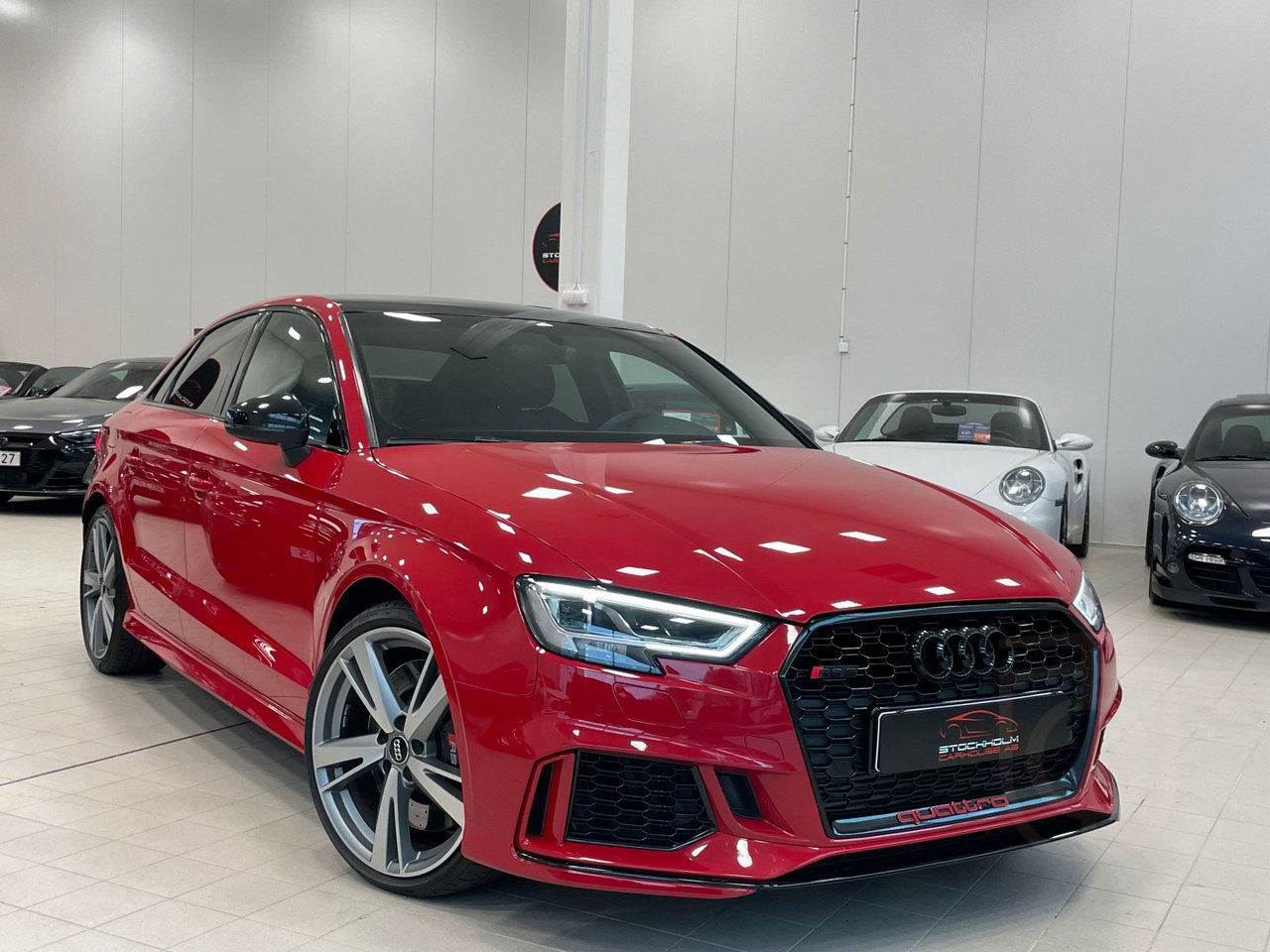 Audi RS3 Sedan Catalunya Red Metallic RS-Chassi
