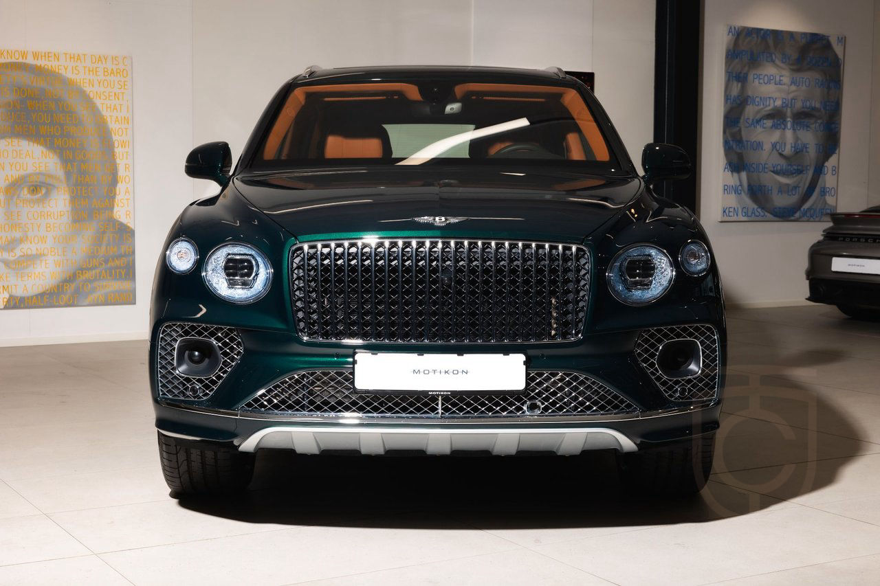 Bentley Bentayga V8 EWB 4.0 V8 EWB First Edition Azure