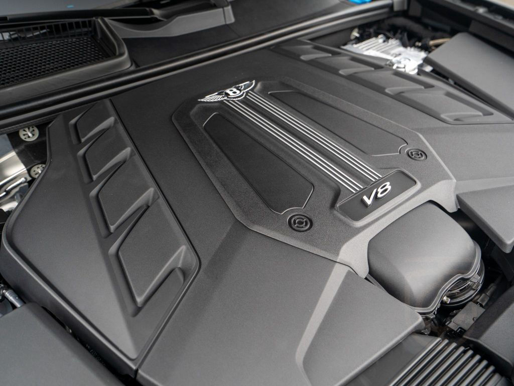 Bentley Bentayga Azure V8