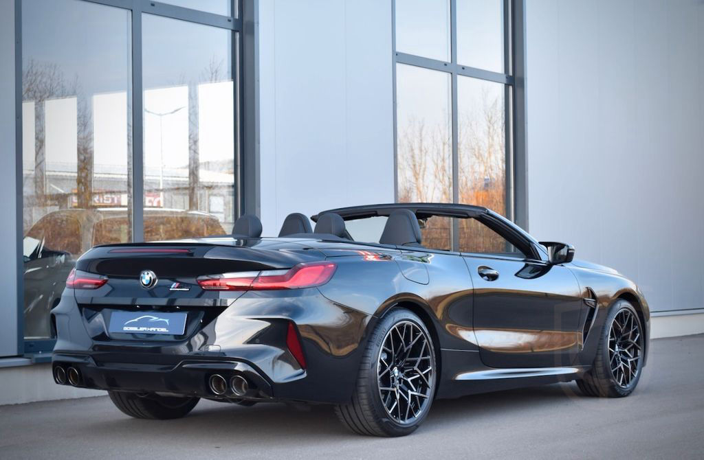 BMW M8 CABRIO COMPETITION AMBIENTE 360KAMERA B&W 19%