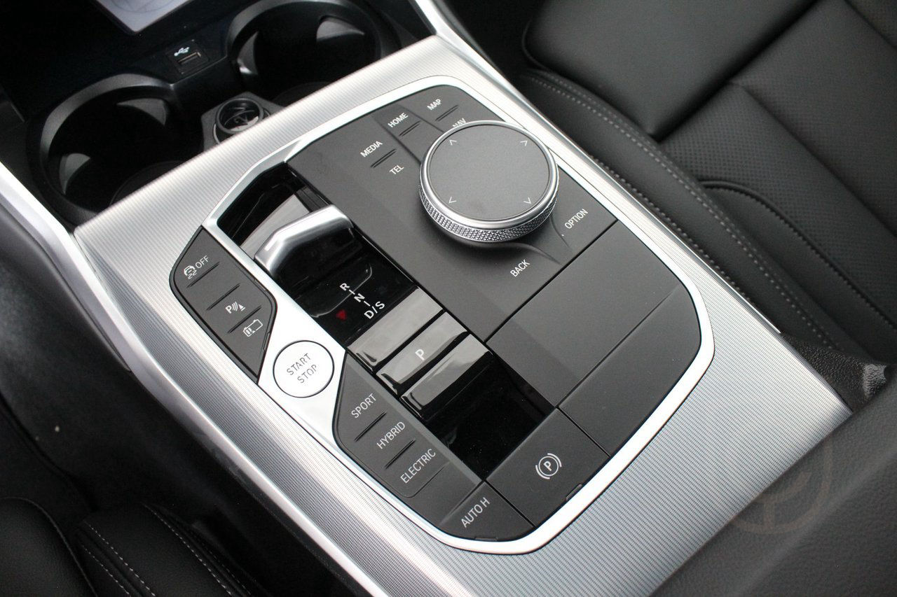 BMW 330e xDrive Sedan M Sport