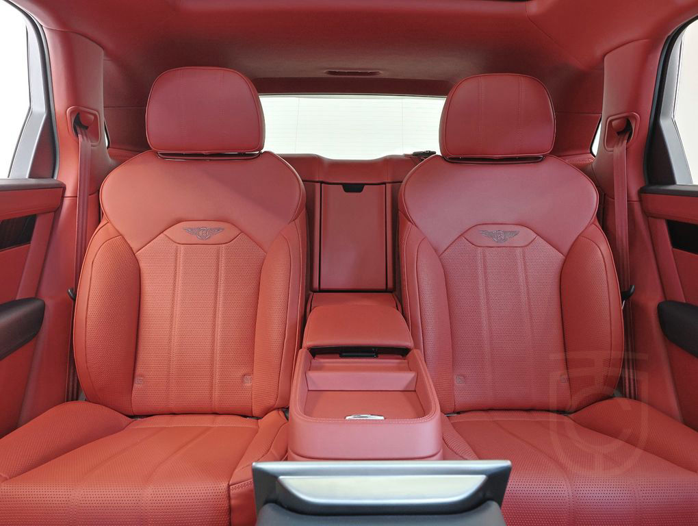 Bentley Bentayga 4.0 V8 EWB 4WD Autom.
