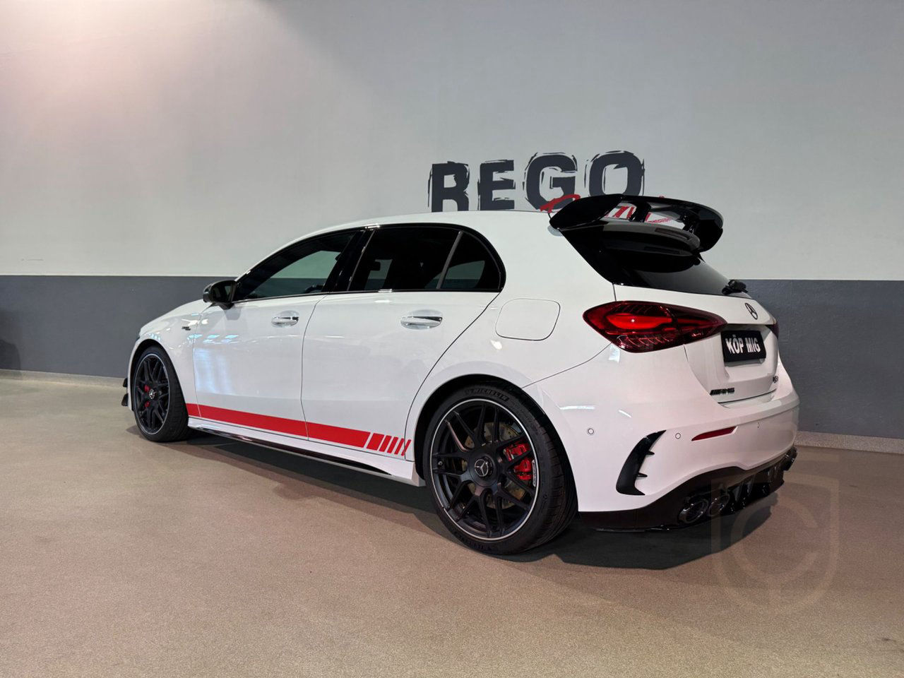 Mercedes-Benz AMG A 45 S 4MATIC+ Burmester