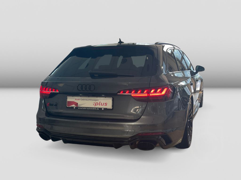 Audi RS 4 Avant TFSI S-tronic quattro B&O Matrix Pano