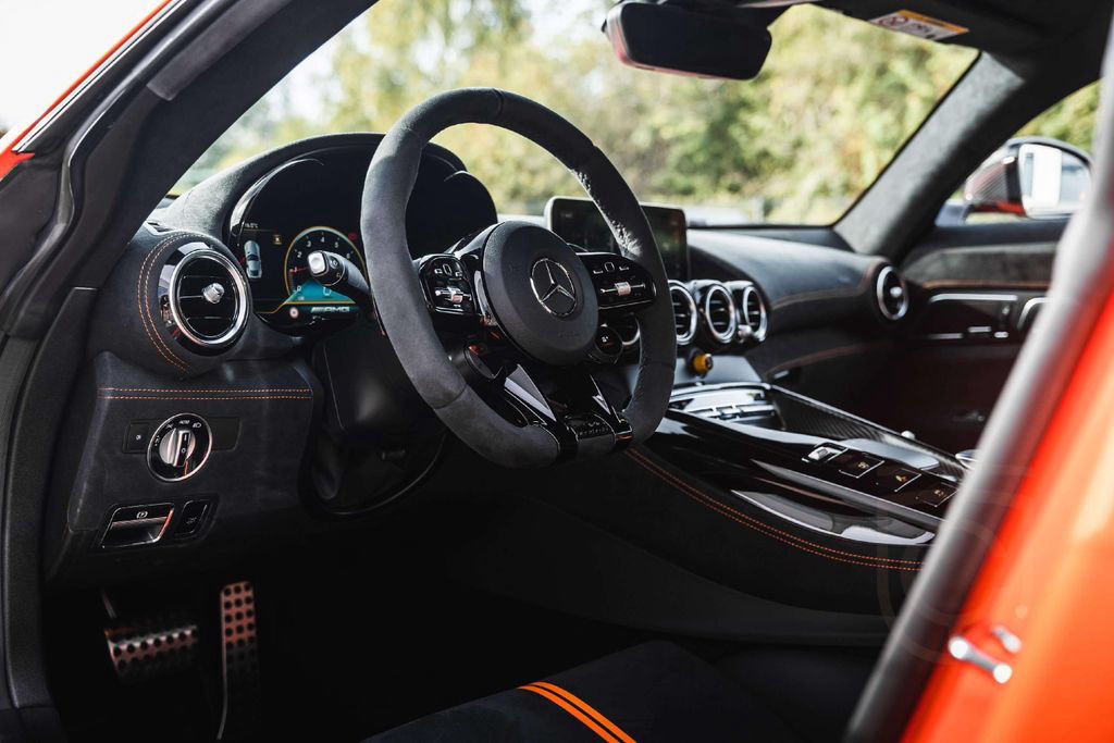 Mercedes-Benz AMG GT Black Series / Magma Beam / NEW