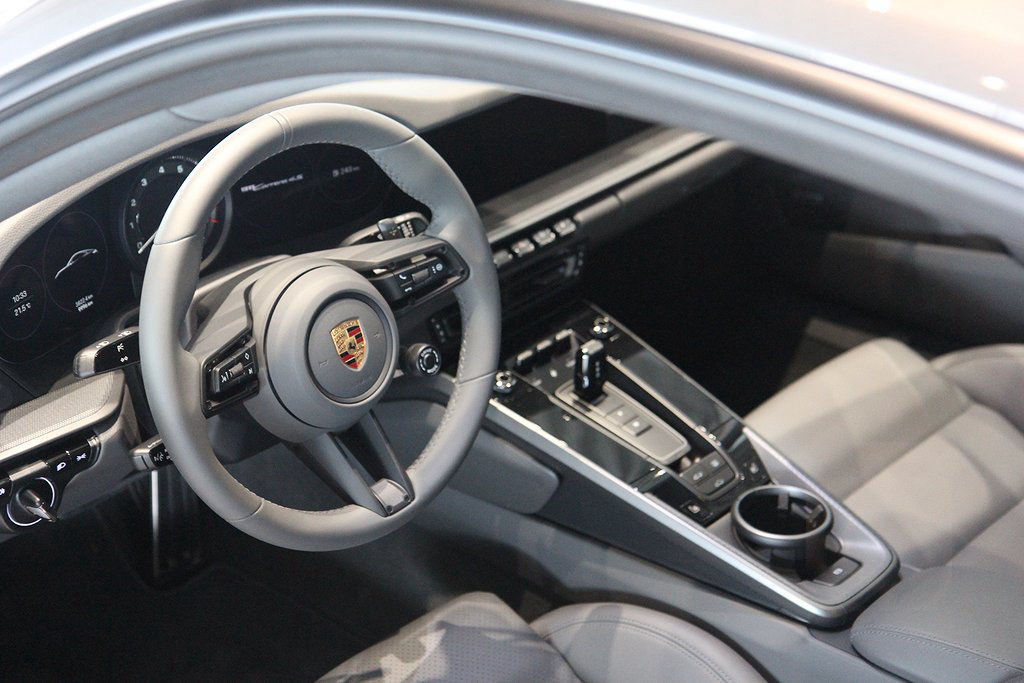 Porsche 911 992 Carrera 4S