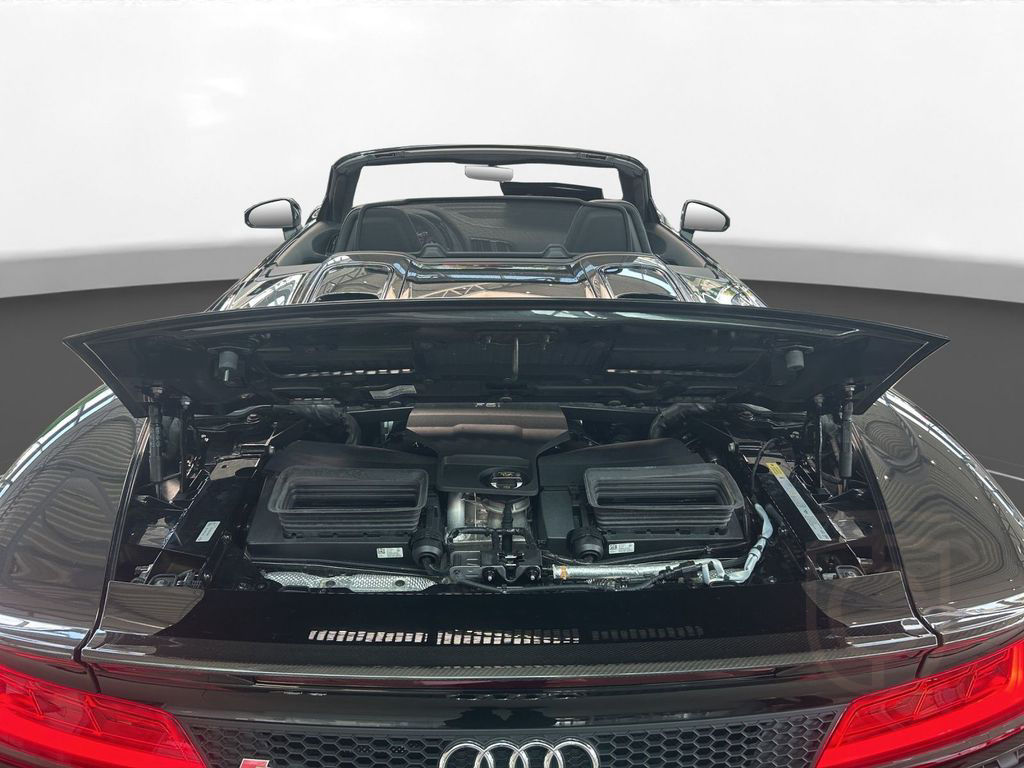 Audi R8 Spyder V10 performance qu. Keramik Carbon LM