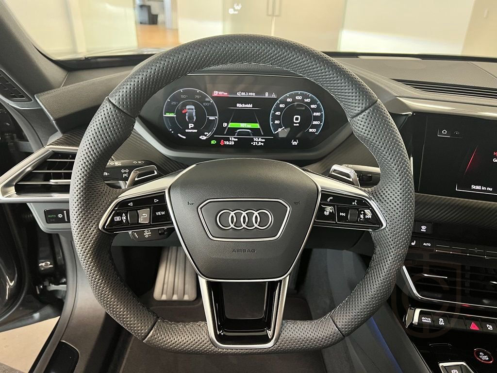 Audi E-Tron GT quattro