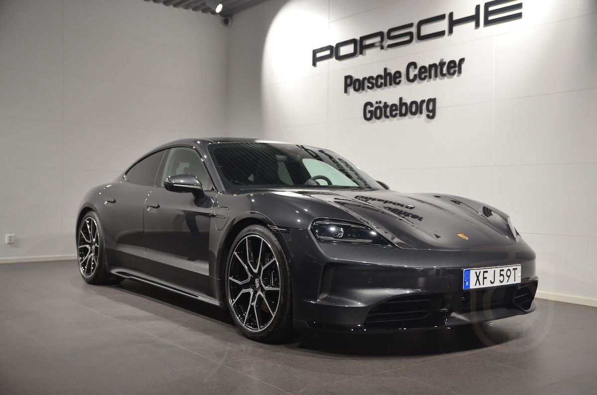 Porsche Taycan RWD