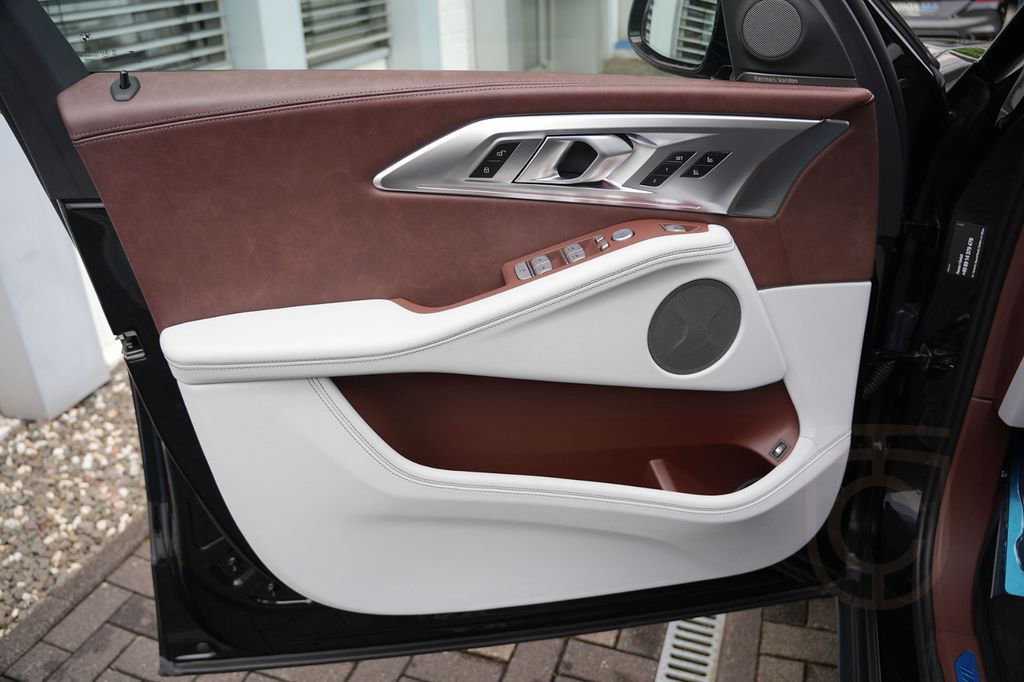 BMW XM BLACK EDITION-ACC-AHK-23M-LEDER SILVERSTONE
