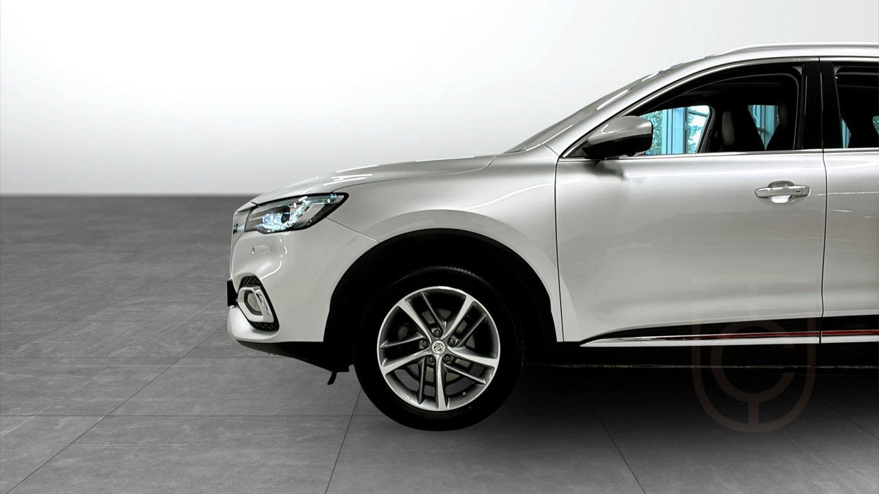 MG EHS PLUG-IN HYBRID LUXURY