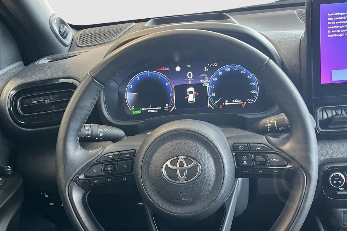 Toyota Yaris Hybrid 130 1,5 5D PREMIERE EDITION BI-TONE
