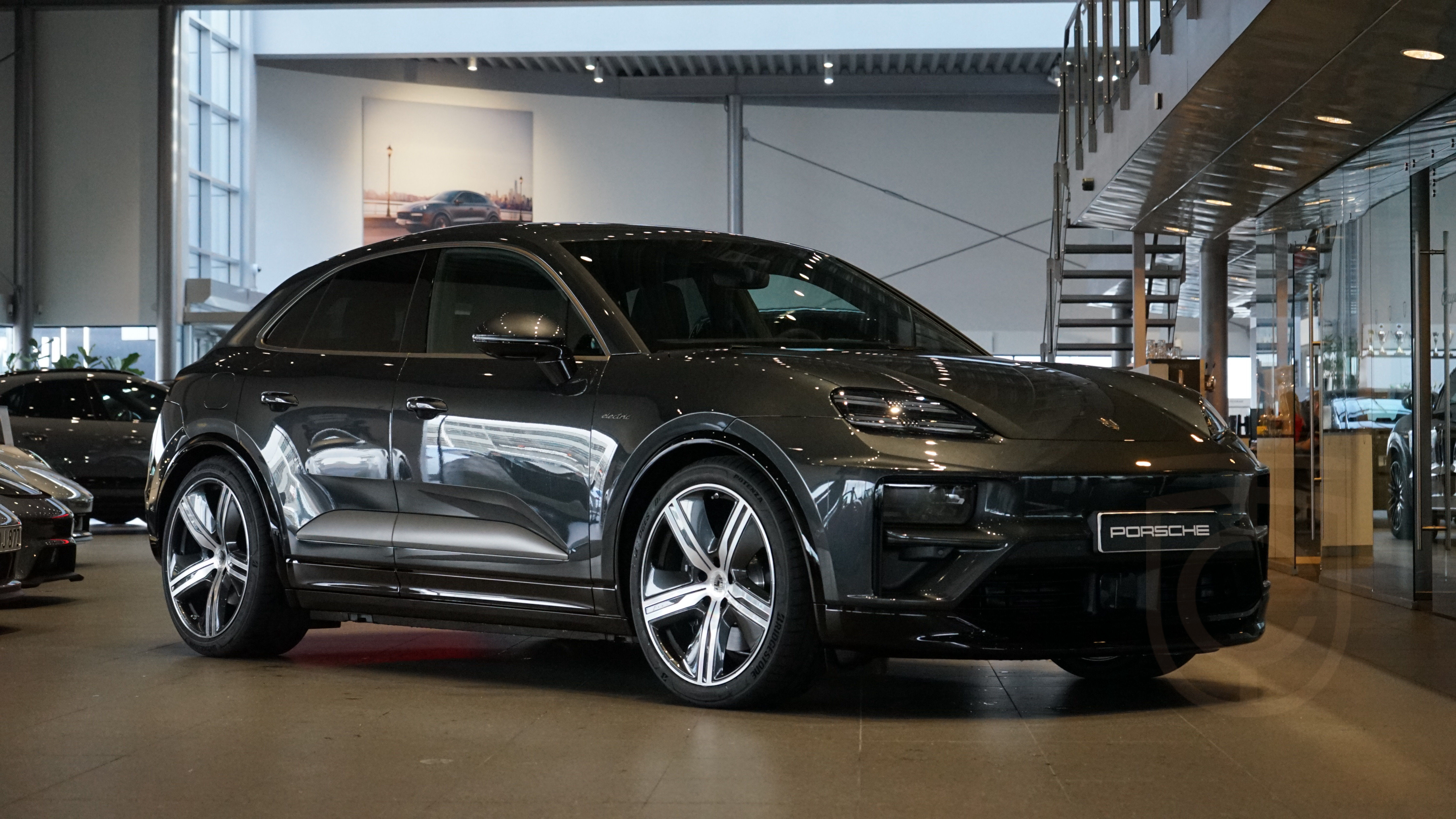 Porsche Macan Turbo Electric