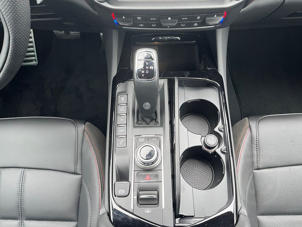 Maserati Levante Modena Ultima MY24 PANORAMADACH+360°-KAM