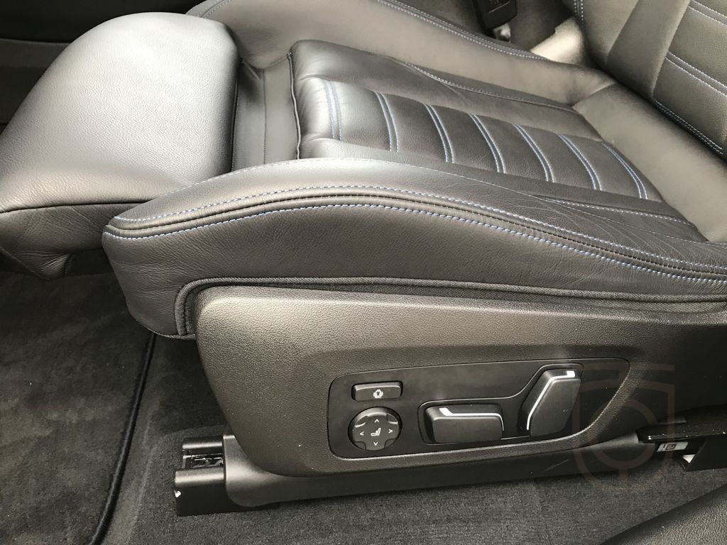 BMW X4 M40i Head-Up HK HiFi DAB LED WLAN Pano.Dach