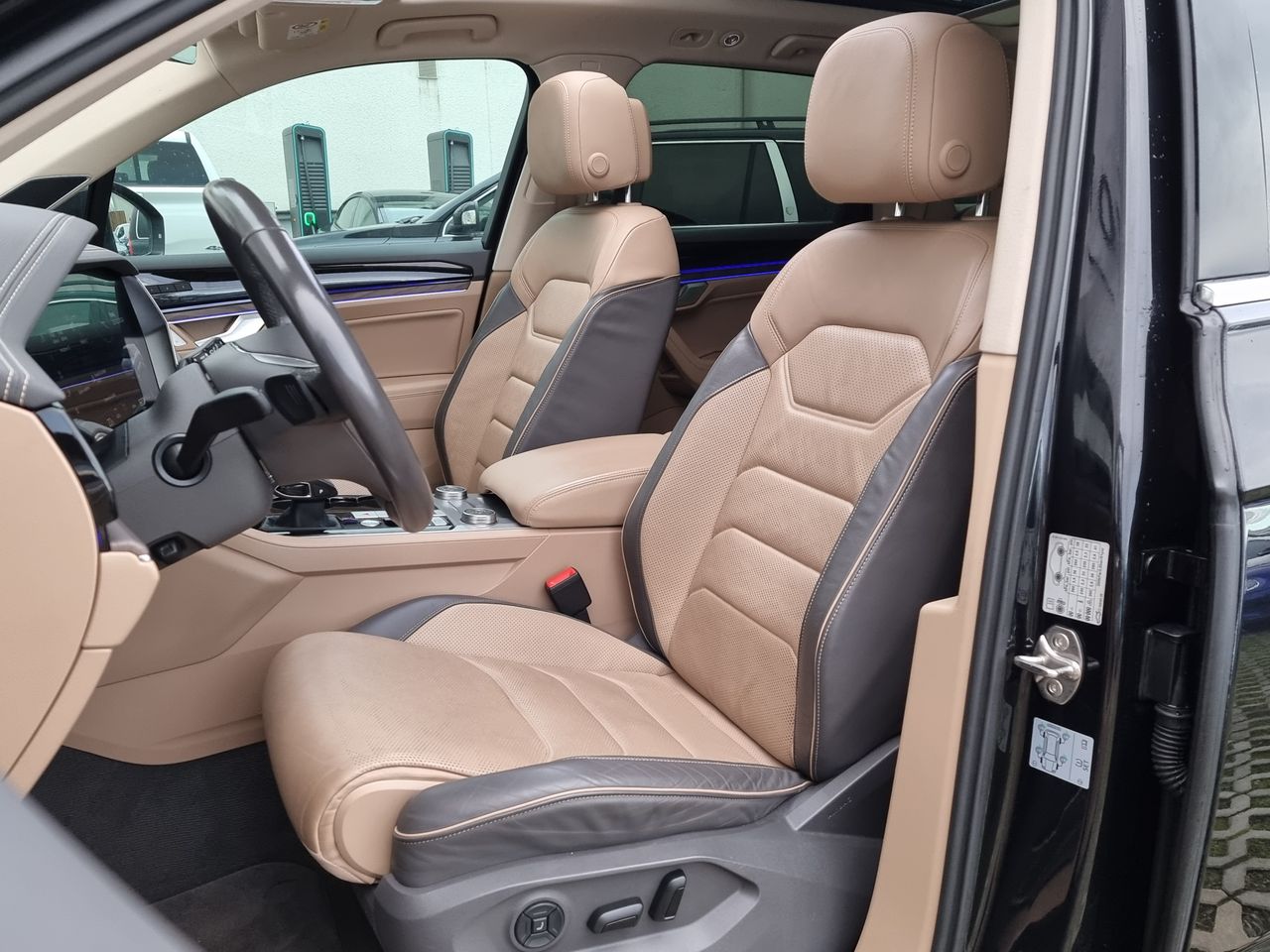 Volkswagen Touareg 4.0 V8