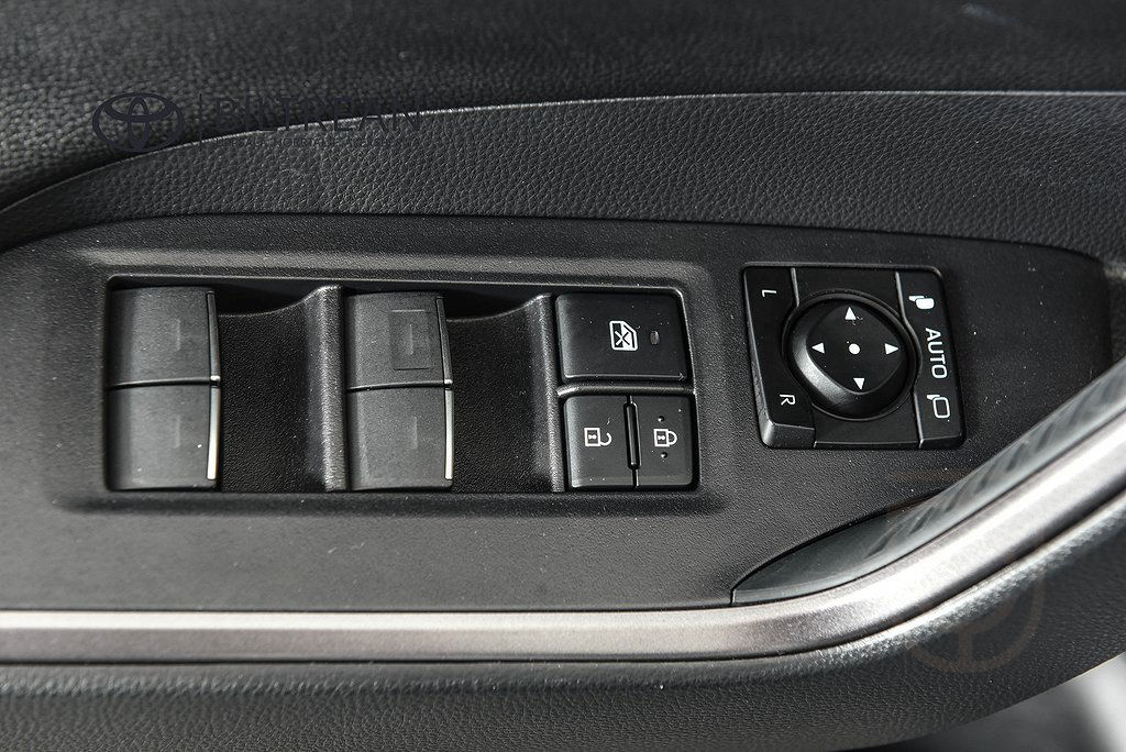 Toyota RAV4 Hybrid AWD-i