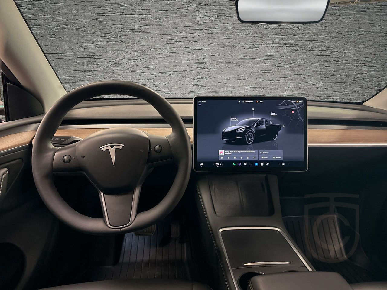 Tesla Model Y Long Range AWD