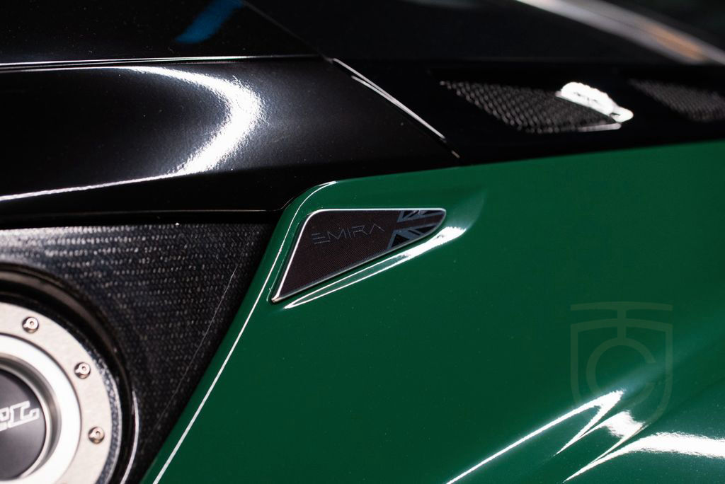 Lotus Emira GT4 RACECAR