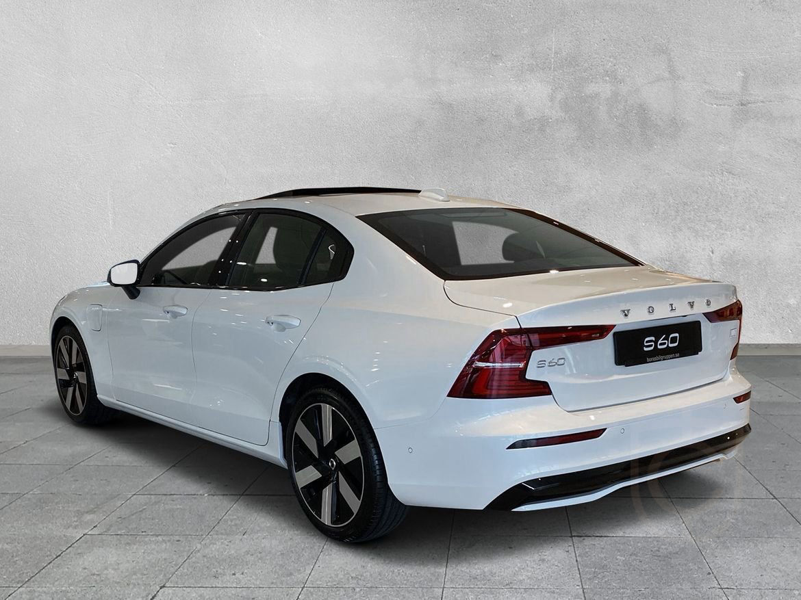 Volvo S60 Recharge T8 Ultimate Dark