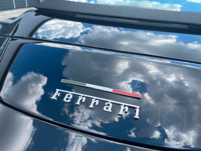 Ferrari Roma Spider Nero Carbon HIFI VIEW ADAS DISPLAY