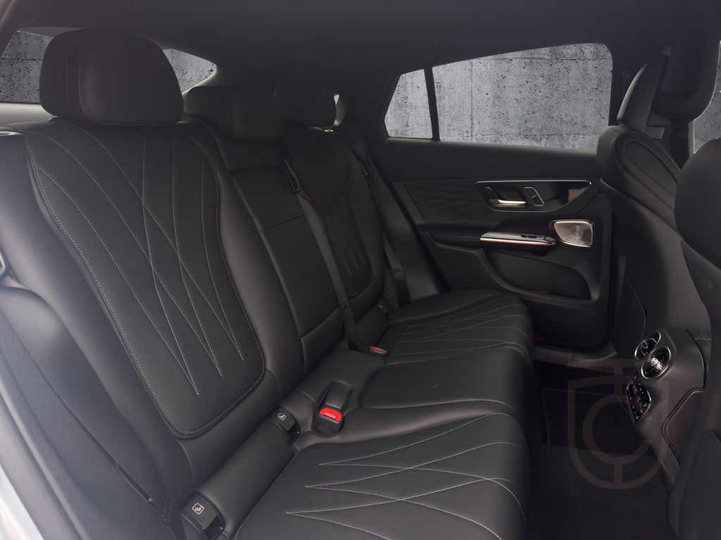 Mercedes-Benz GLC 450 d 4M AMG+AIRM+NIGHT+AHK+DISTRO+PANO+BURM