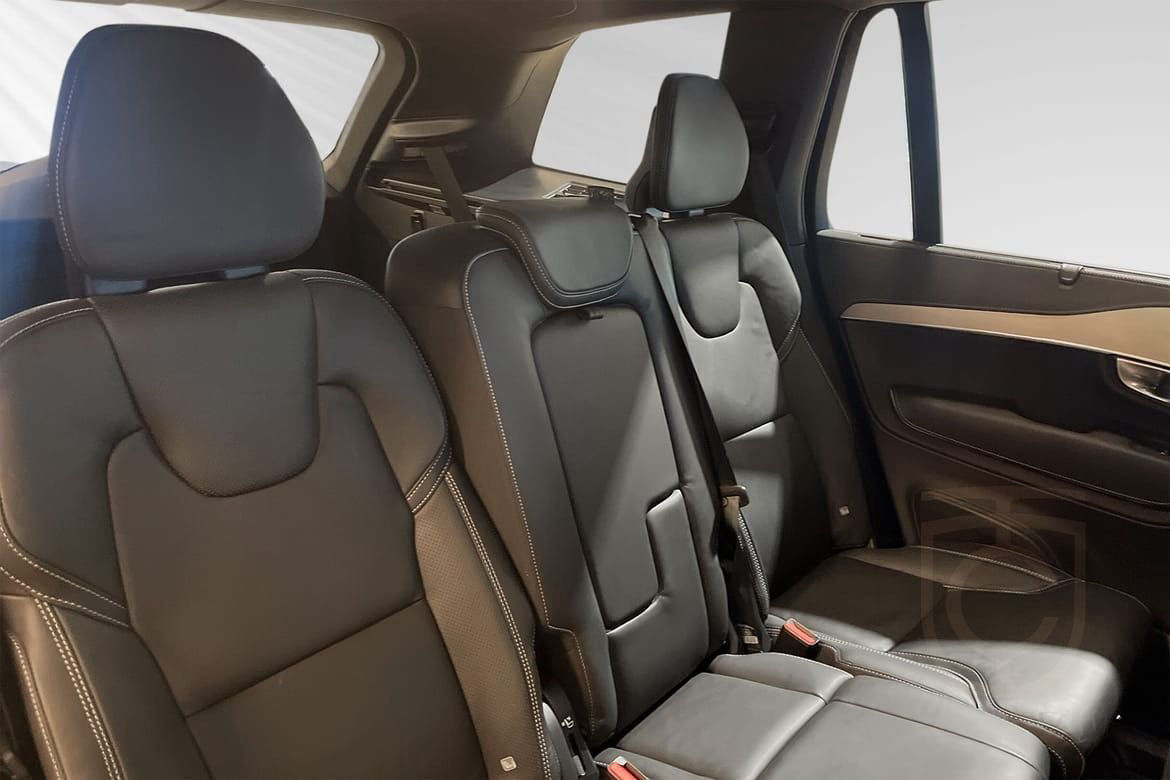 Volvo XC90 Recharge T8 Ultimate Dark Edition