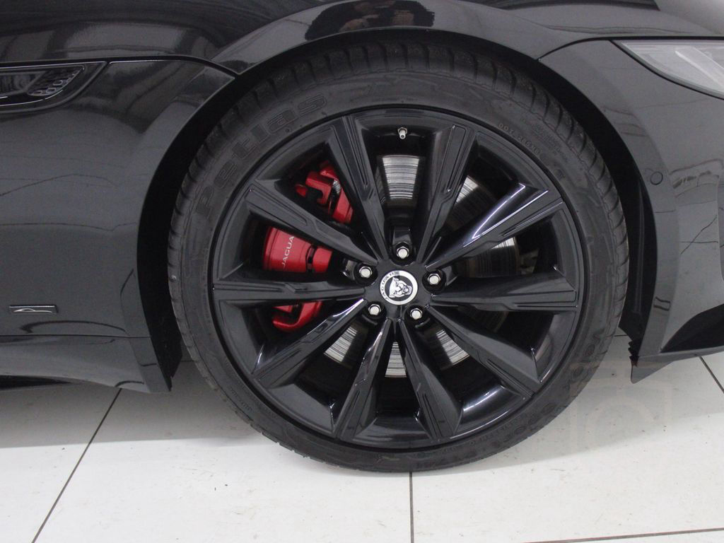 Jaguar F-Type Coupe P575 AWD Aut R75 Pano DAB LED RFK