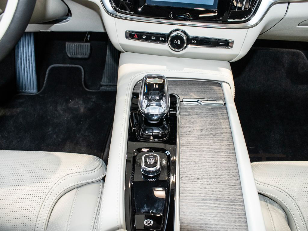 Volvo V90 Kombi B4 (Diesel) Mild-Hybrid Plus Bright