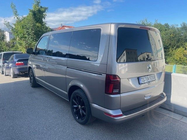 Volkswagen Multivan 6.1 Comfortline Edition Motor: 2,0 l TD