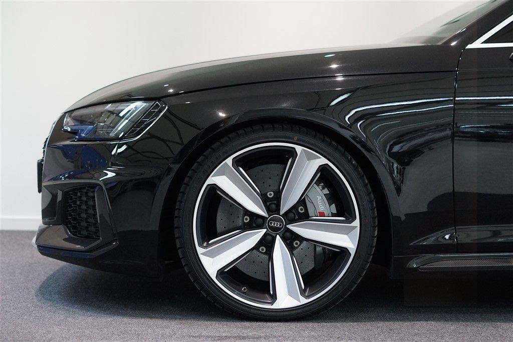 Audi RS4 Avant 2.9 V6 450Hk I Svensk I OBS Spec